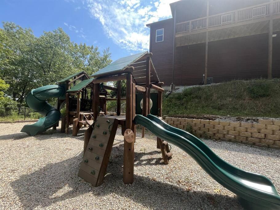 Rock And Timber Lodge Branson Exterior foto